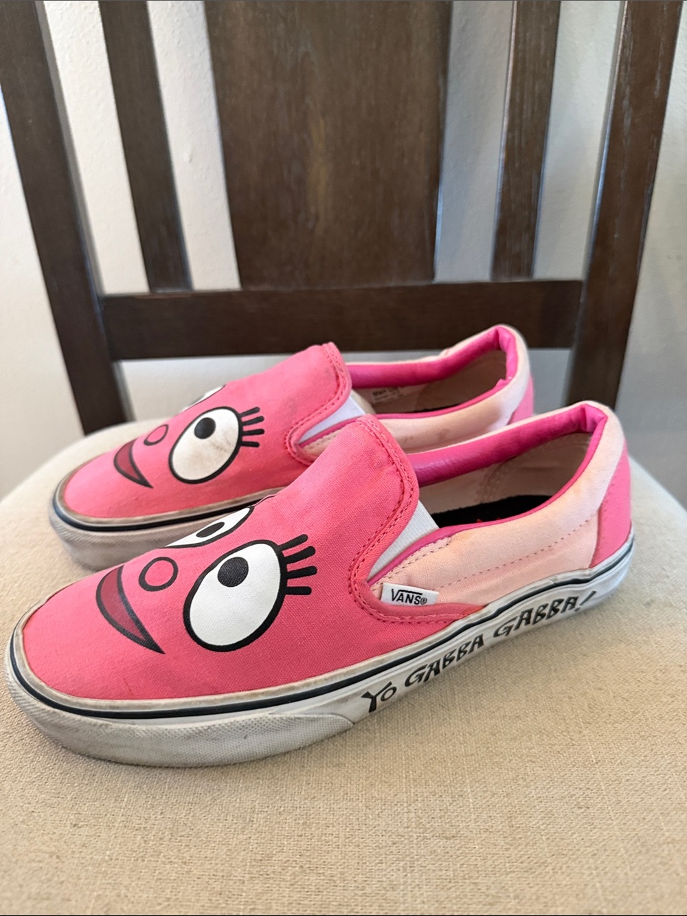 Vans Women’s Yo Gabba Gabba Slip-On Sneakers Face Graphic Pink Size 8